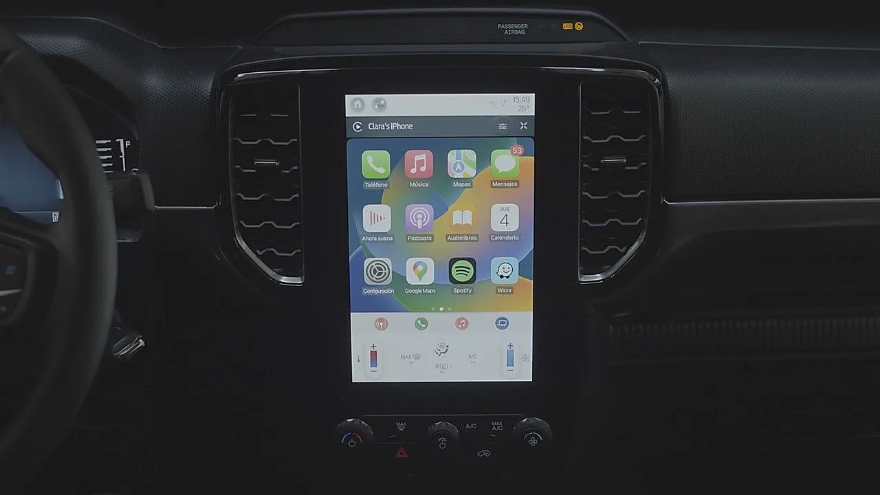 Pantalla de 10” con SYNC® 4 compatible con Apple CarPlay & Android Auto