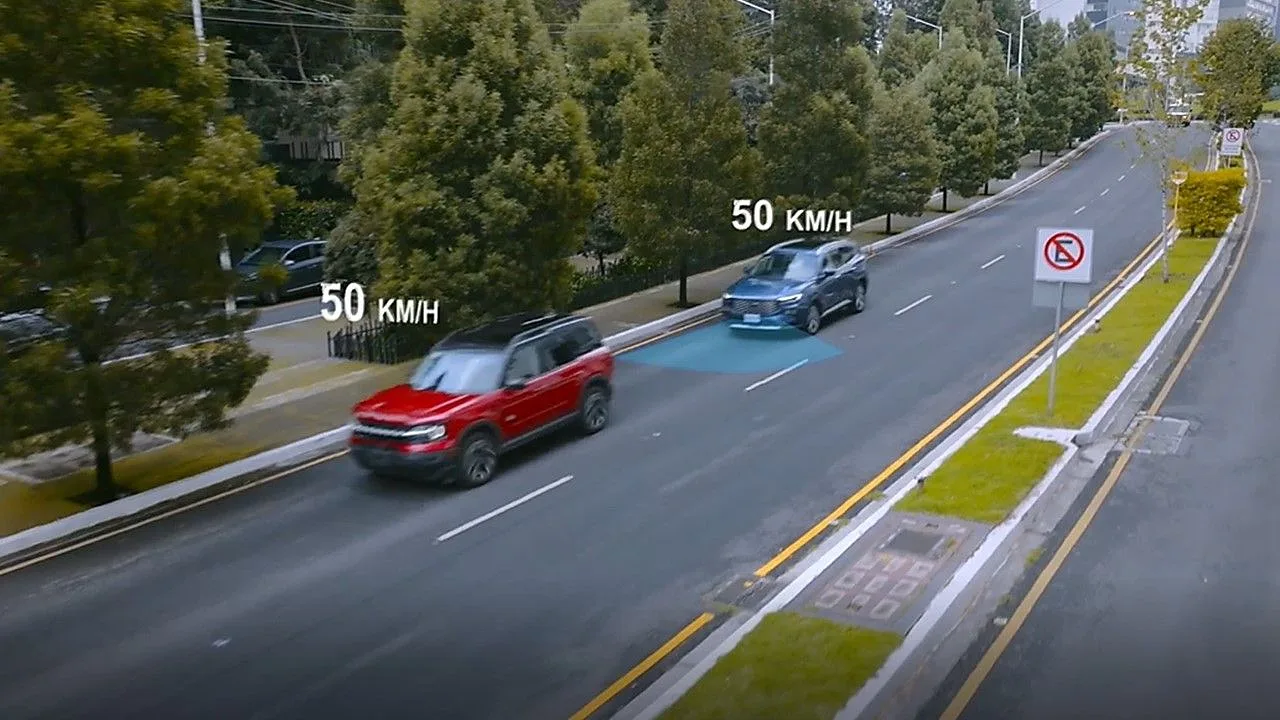 Control de velocidad crucero adaptativo con sistema "Stop & Go"