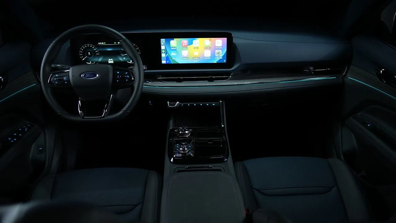Apple CarPlay & Android Auto Wireless